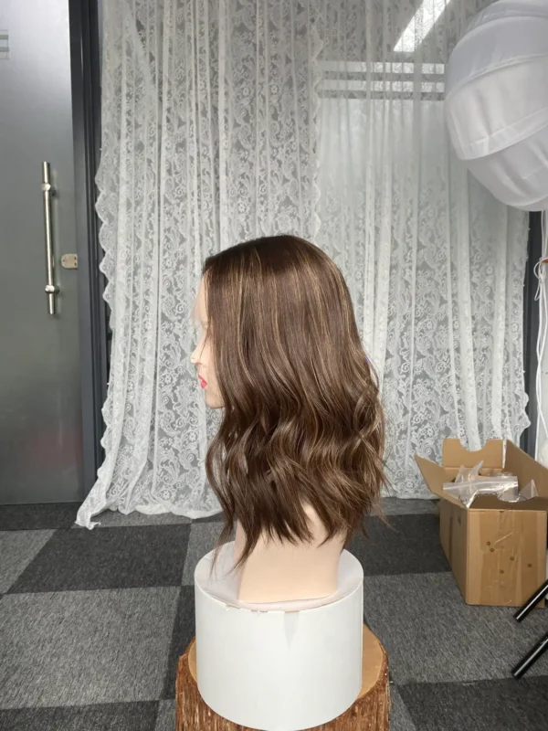 lace top wig	17"	slight layer	#2/4/8/12	straight	M	557$ - 图片 4