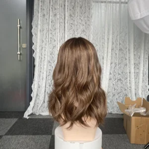 lace top wig	17"	slight layer	#2/4/8/12	straight	M	557$