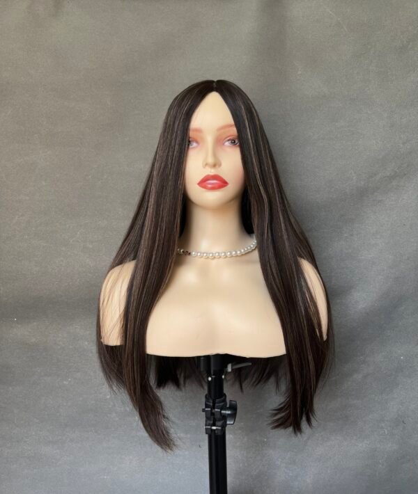 Skin top wig  25" #1B/8C  slight layer 796$ - 图片 4