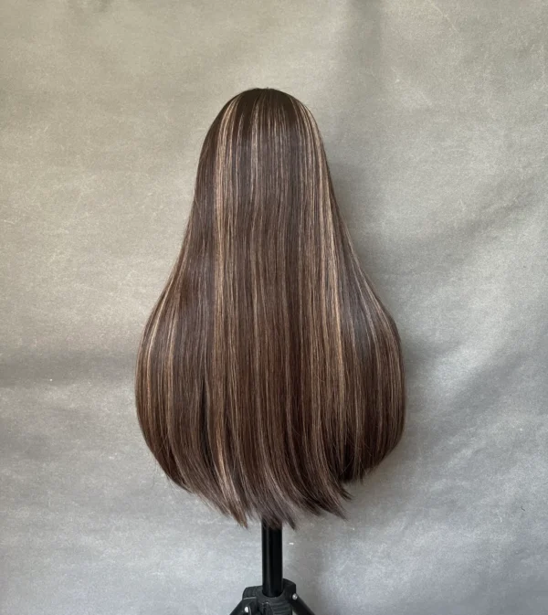 Skin top wig  25" #1B/8C  slight layer 796$