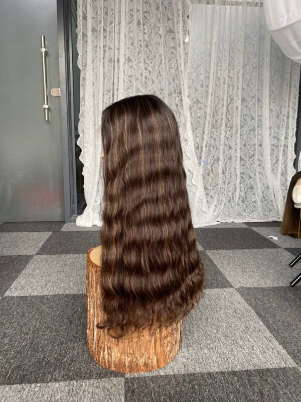lace top wig 26“ #4HL8 slight layer wavy $908 - 图片 3