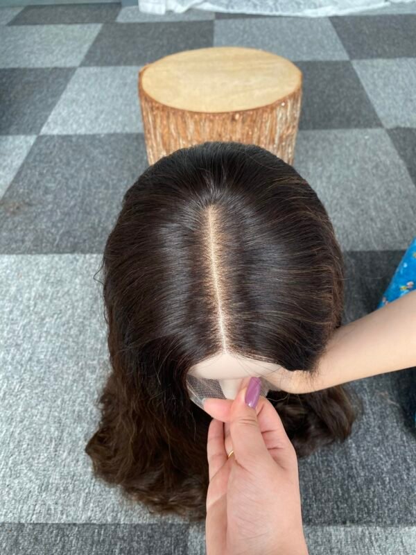 lace top wig 26“ #4HL8 slight layer wavy $908 - 图片 4
